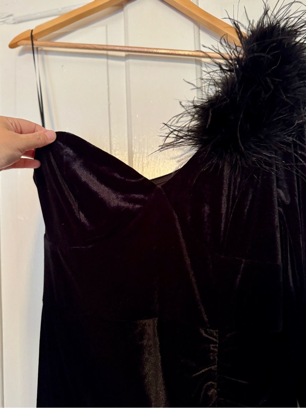 Fashion Nova Black One-Shoulder Velvet Gown with Feather Accent - Picture 7 of 9